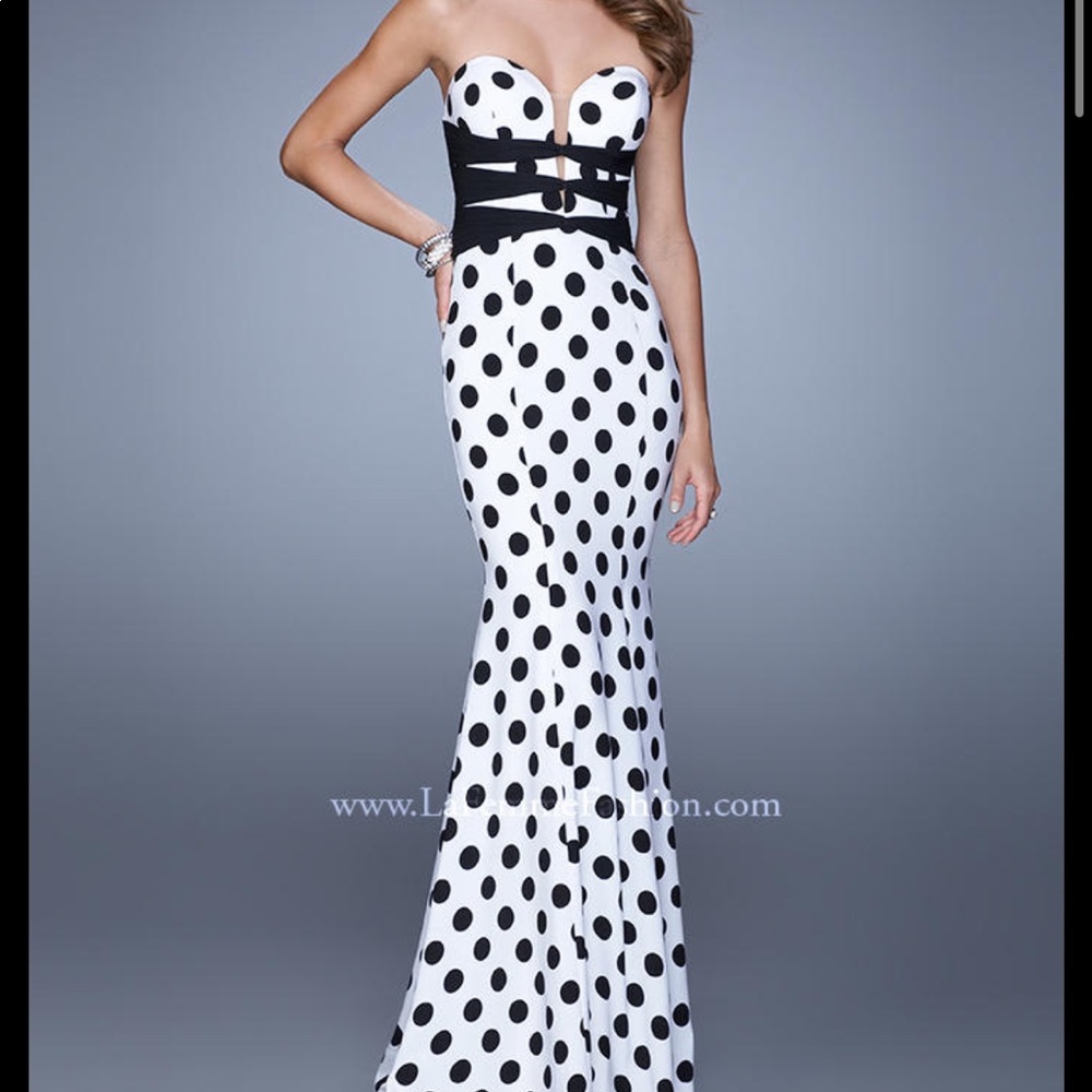 NWT LaFemme style 21392